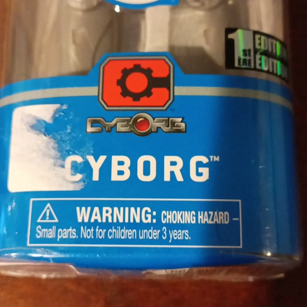 DC Cyborg Action Figure - Picture 3 of 4